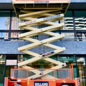 Holland Lift HL-220E25RT schaarhoogwerker